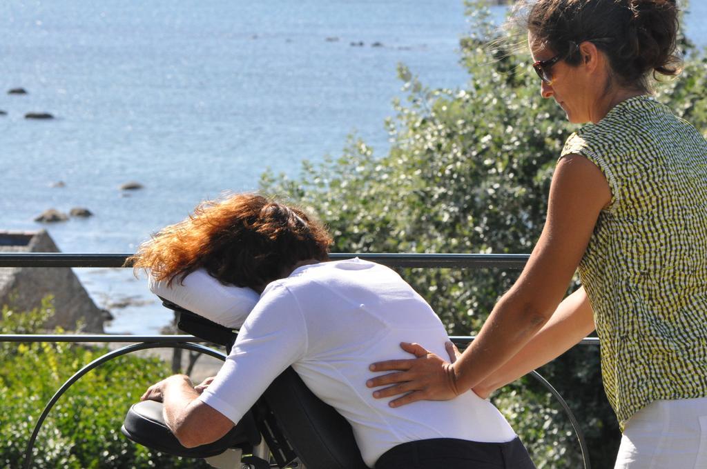Roulotte Gites O Bien-Etre Massage Spa Sejour Bien-Etre En Hebergement Insolite Roulotte Karantez Ou En Gites Melon Ou Yock A 800 M Des Plages Maison D'Hote Drogou Порсподе Экстерьер фото